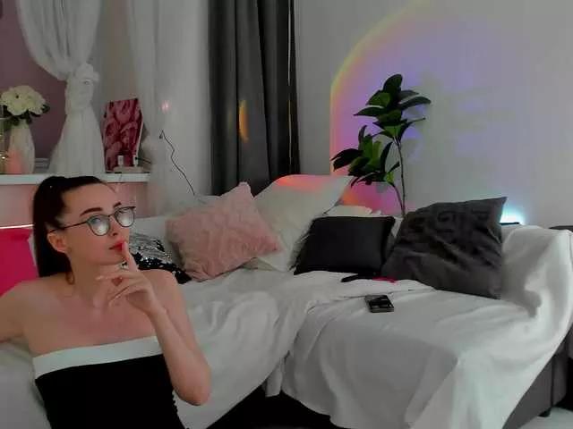 -Janice- from BongaCams