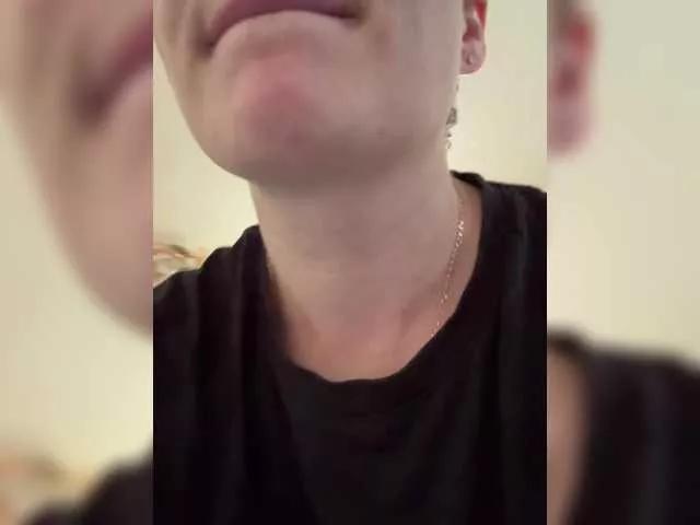 -Mint from BongaCams is Freechat