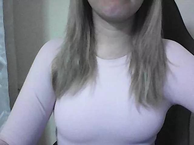 -Sweet-smile- from BongaCams is Freechat