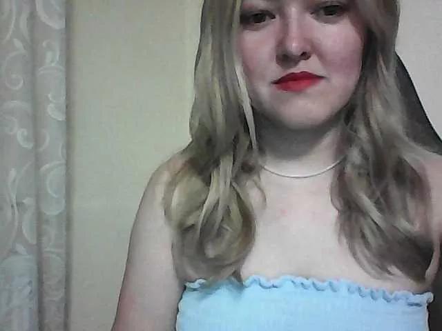 -Sweet-smile- from BongaCams is Freechat