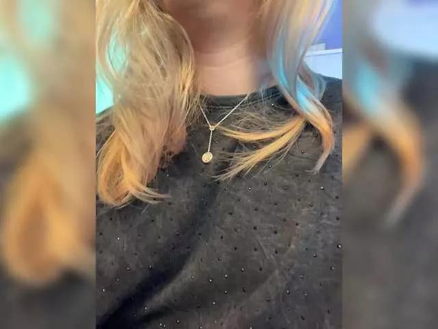0------0 from BongaCams is Freechat