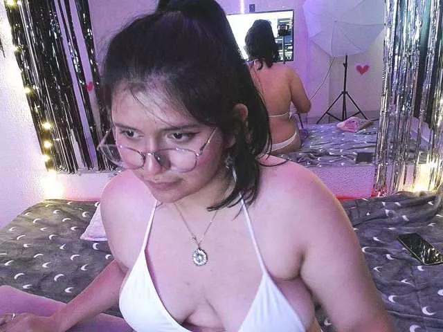 1sarah from BongaCams is Freechat