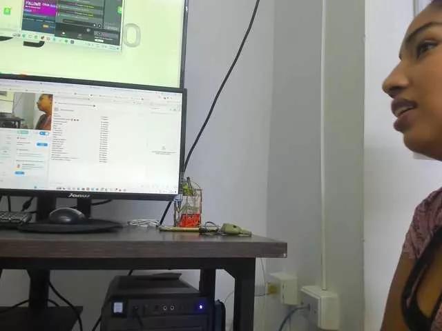 ADARAMARTINZ from BongaCams