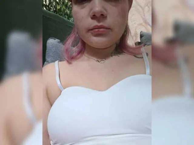 Addie-Tavy from BongaCams