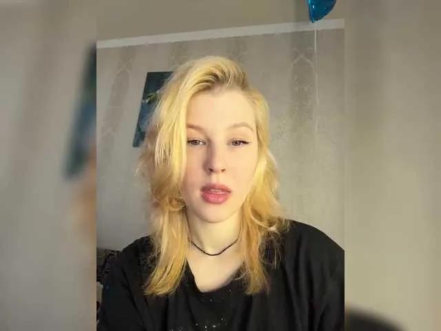 Advaya from BongaCams