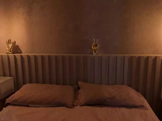Aida-Moreno from BongaCams