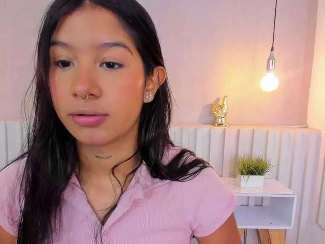 Aida-Moreno from BongaCams