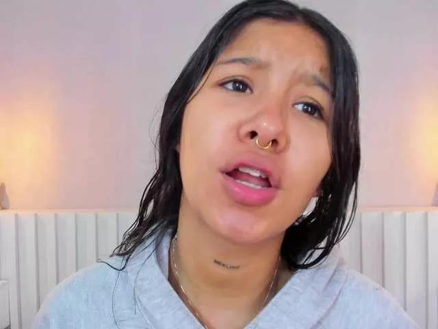 Aida-Moreno from BongaCams