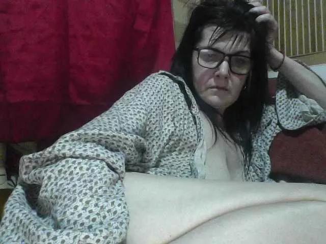 AlanaXDream from BongaCams