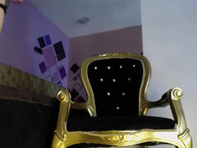 Alanna-Fox- from BongaCams