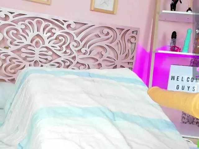 alannakim from BongaCams