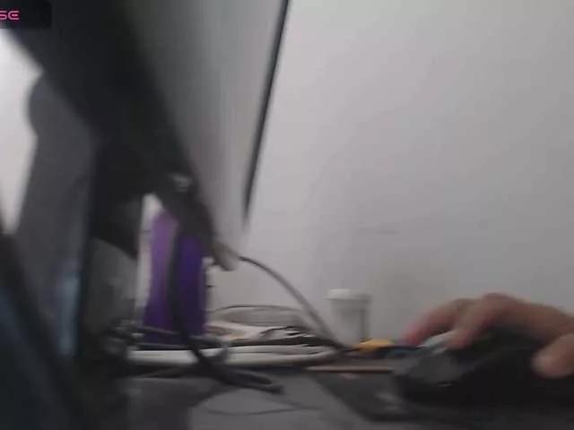 AlannaStephen from BongaCams