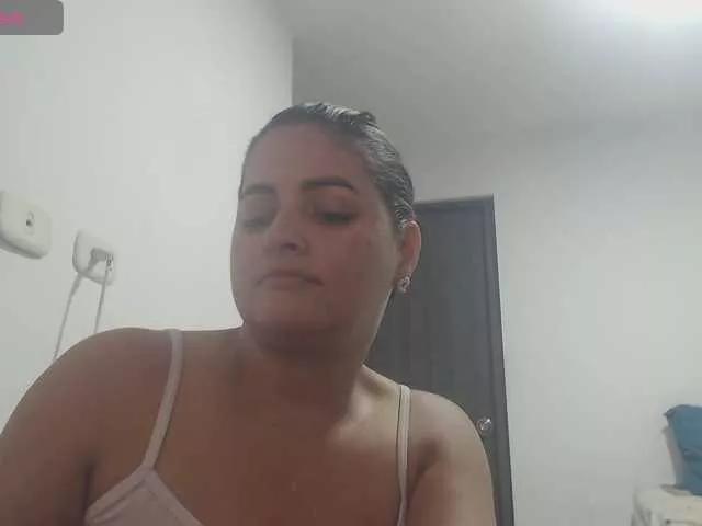AlannaStephen from BongaCams