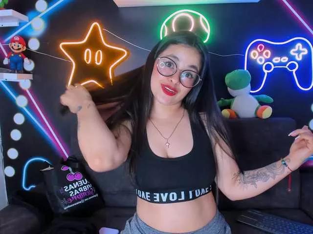 ALASKA-JONES from BongaCams