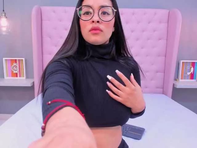 ALASKA-JONES from BongaCams