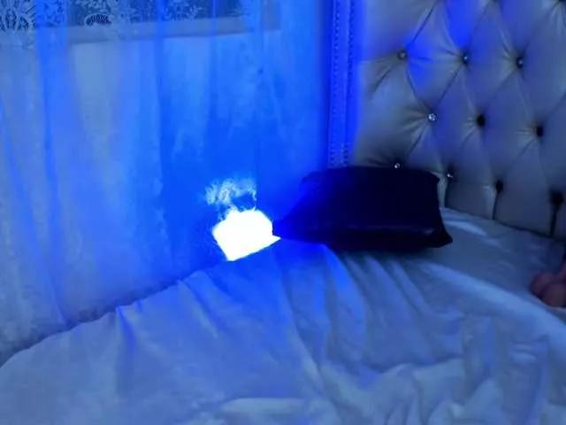 AlexaFoxy18 from BongaCams is Freechat