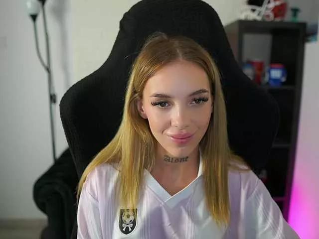 Checkout girls naked models with similar nickname. Cute sexy Free Models.