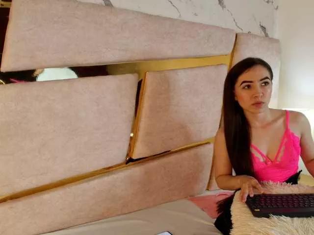 Alice-browwn-12 from BongaCams is Freechat