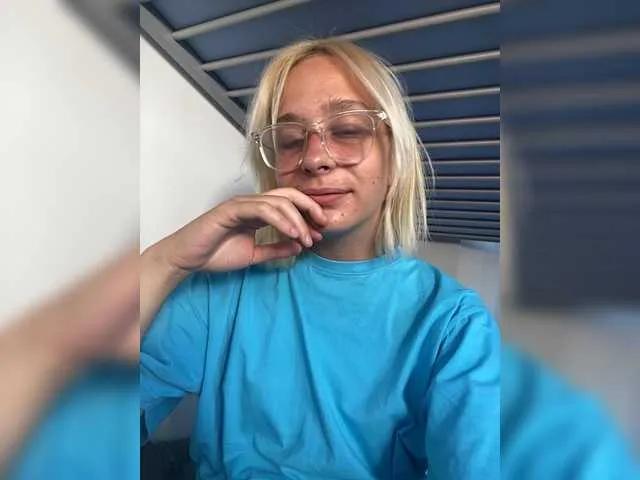Alisaanddevil from BongaCams is Freechat