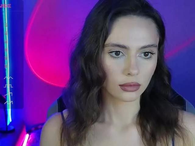 Allla from BongaCams