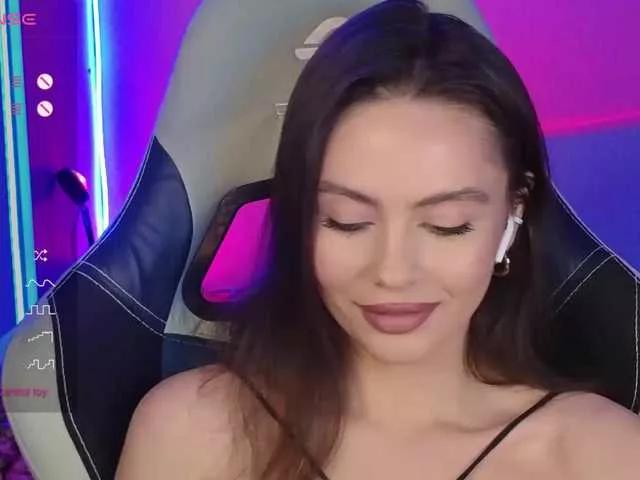 Allla from BongaCams