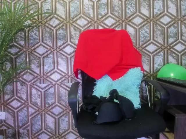 ally-blonde from BongaCams