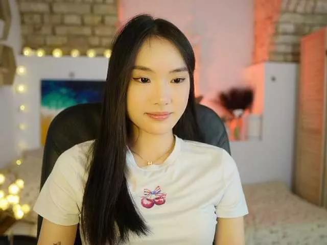 AllyahSky from BongaCams