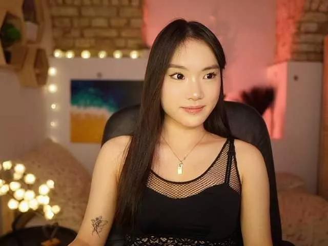 AllyahSky from BongaCams