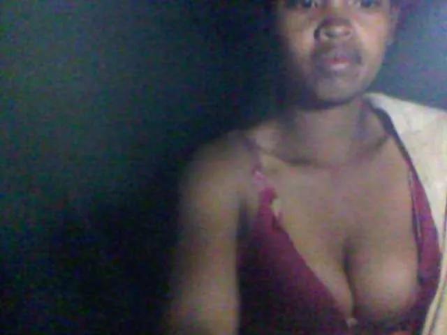 Allycha1 from BongaCams