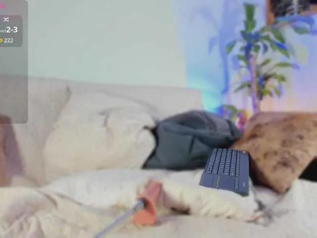 Almaahotxxx from BongaCams