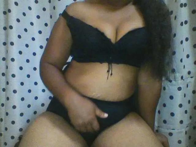 Amandinea from BongaCams is Freechat