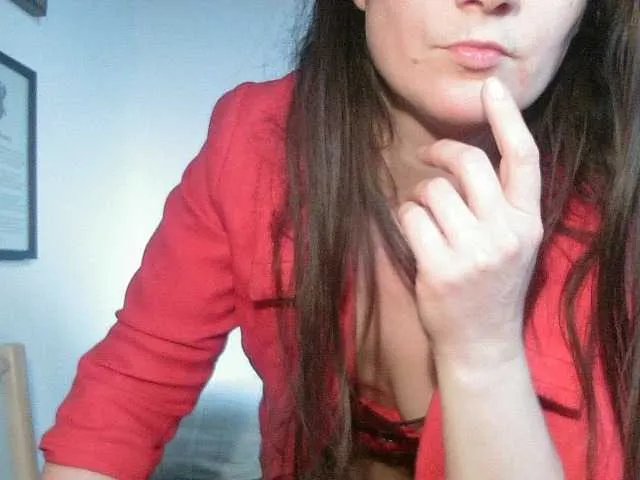 AmanelWhite on BongaCams 