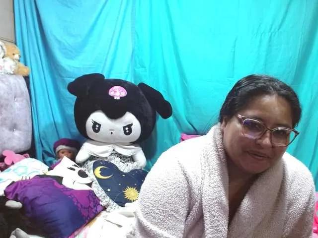 AMARAA17 from BongaCams