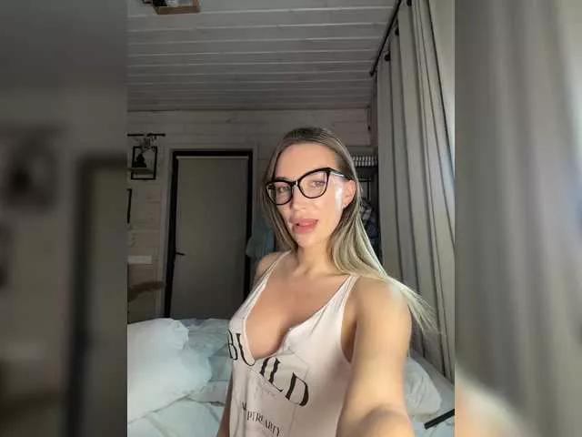 Amarulla from BongaCams