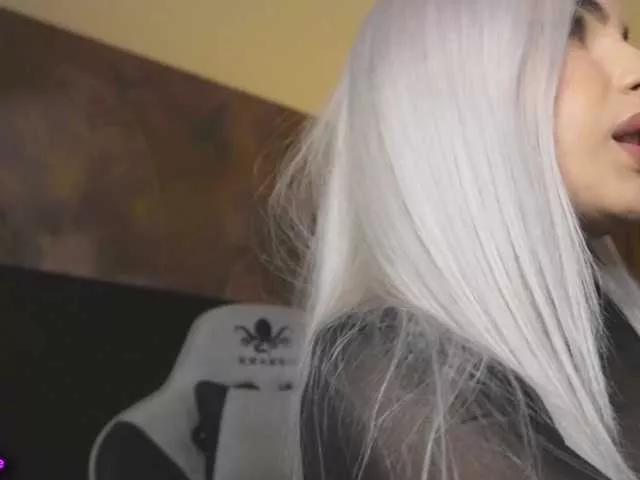 aminahaze from BongaCams is Freechat