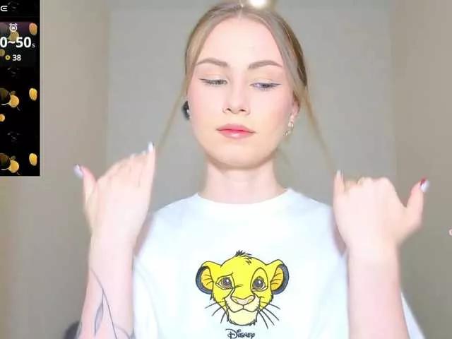 AminaLuxuryyy from BongaCams is Freechat