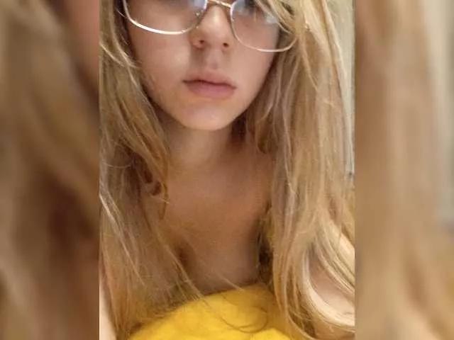 AmiYumi from BongaCams is Freechat