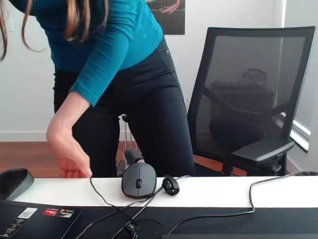 Ammberr from BongaCams