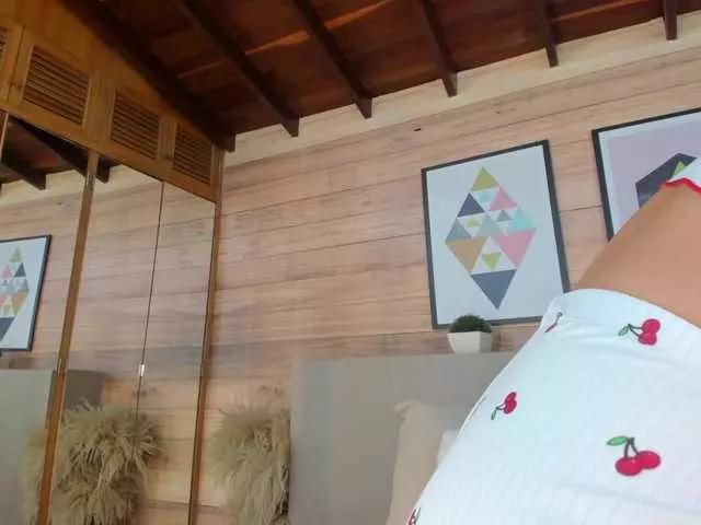 AmmyScott from BongaCams