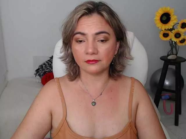 ana-milf from BongaCams