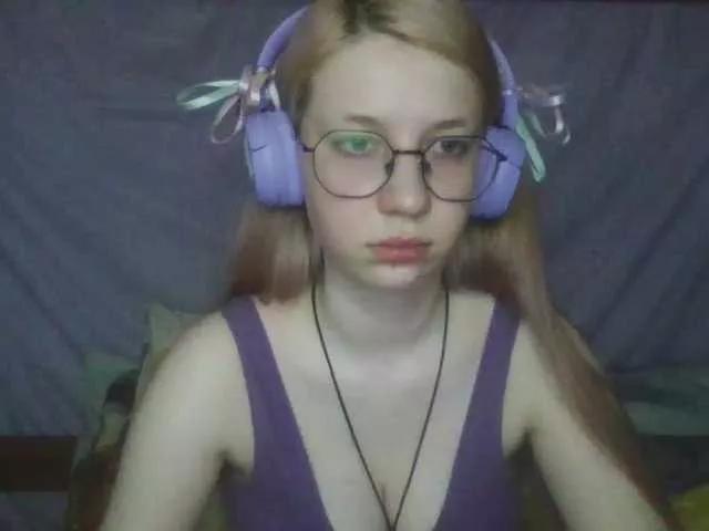anadewitt from BongaCams