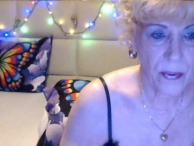 ANGELGRANNY from BongaCams is Freechat