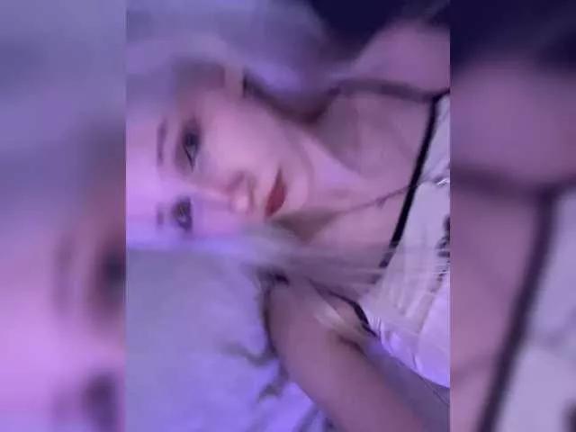 angelmee from BongaCams is Freechat