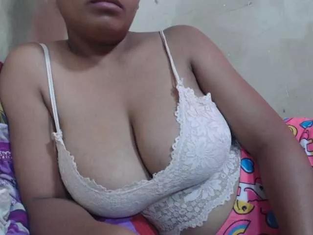 Anialove from BongaCams