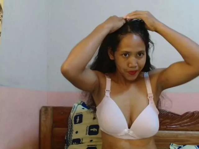 Annaha from BongaCams