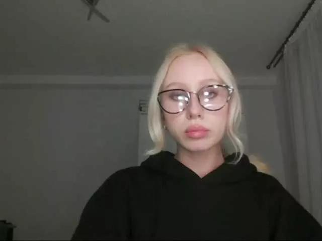 AnyaDirty from BongaCams