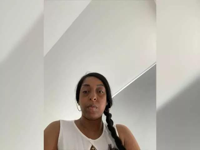 Applessweet from BongaCams