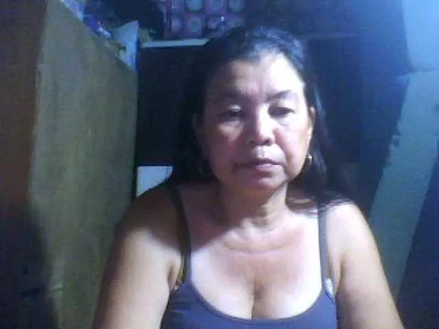 Ariana08 from BongaCams