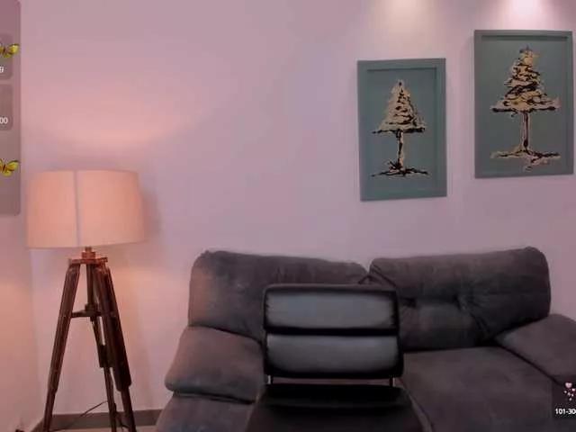 ArianaDumont from BongaCams