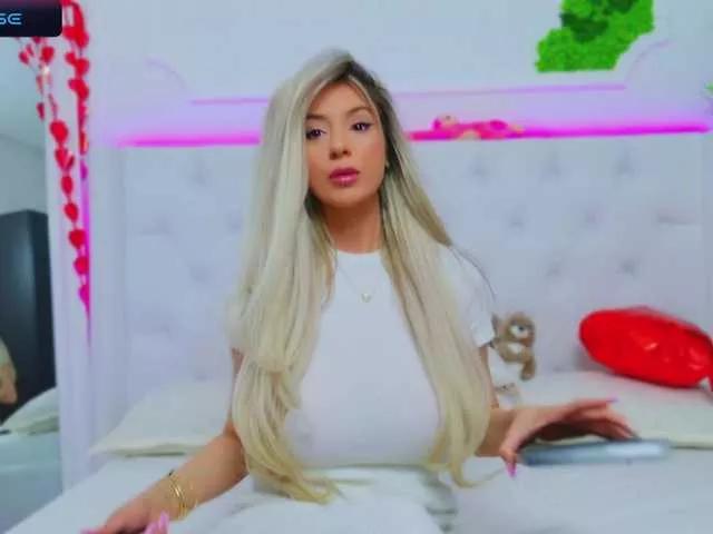 AriannaSins from BongaCams